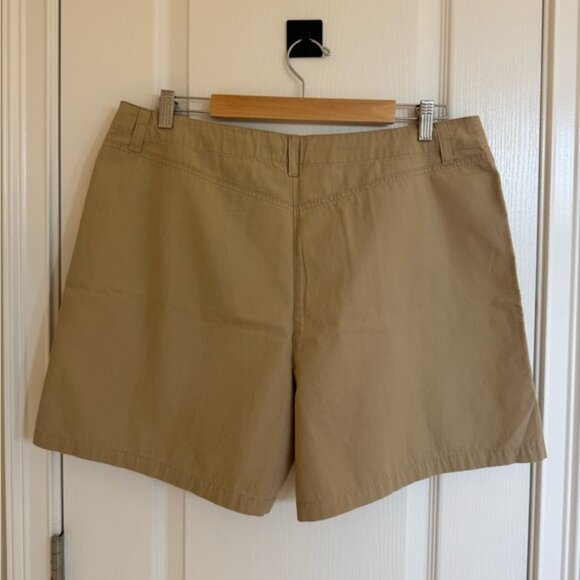 New York & Company Khaki Shorts with Drawstring, in Women’s Size 16 - Picture 2 of 11